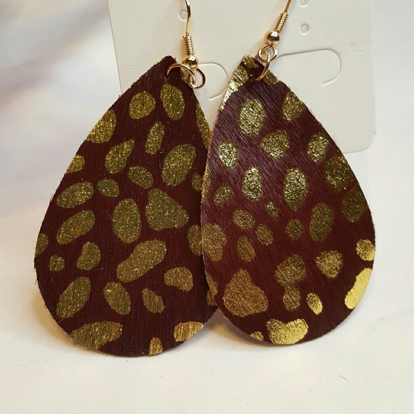 Jewelry - Maroon Leopard Print Leather Earrings